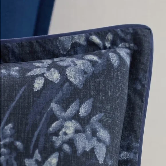 Ralph Lauren  Caterina king duvet and 2 shams set - Picture 6 of 6